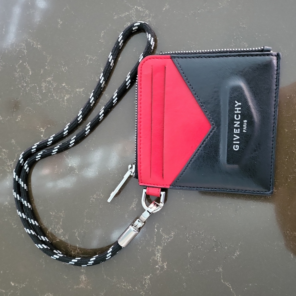 Wallet - Picture 2 of 5